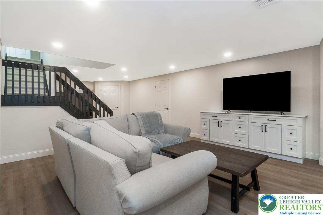 4359 Farmington Circle