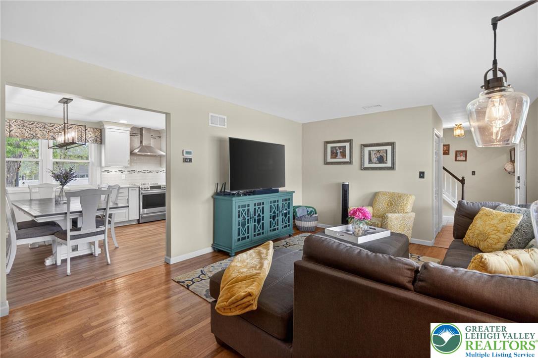 3038 Sequoia Drive