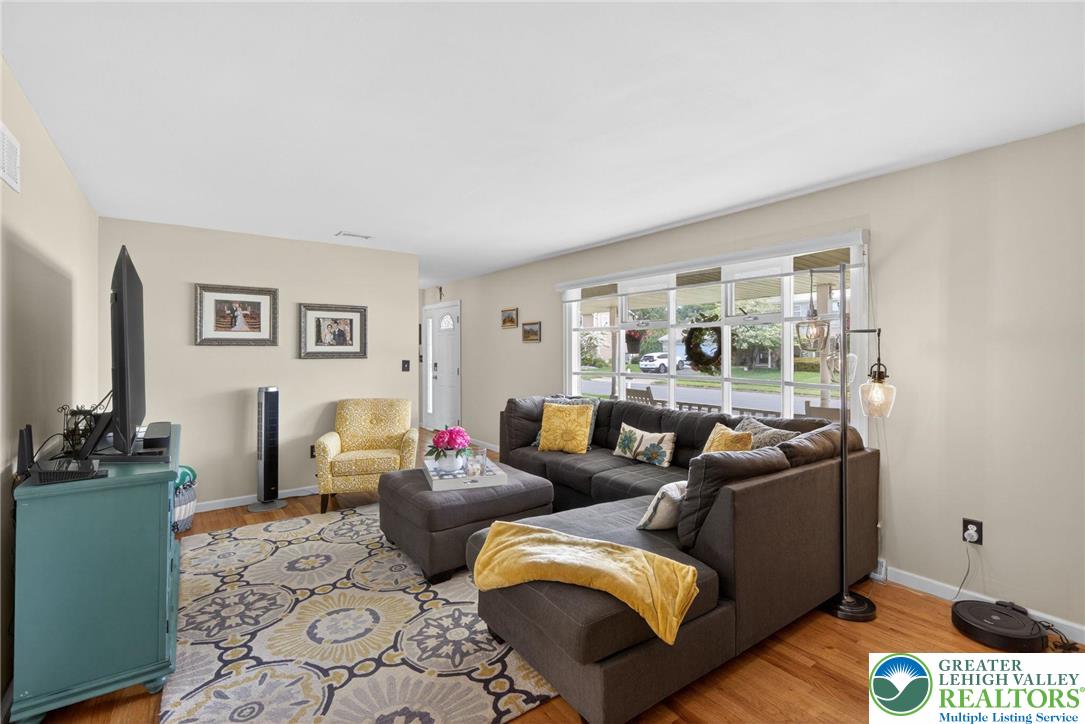 3038 Sequoia Drive