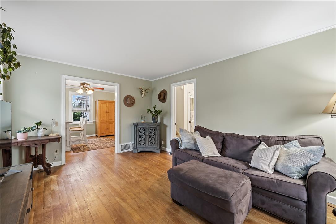 1359 North Van Buren Street