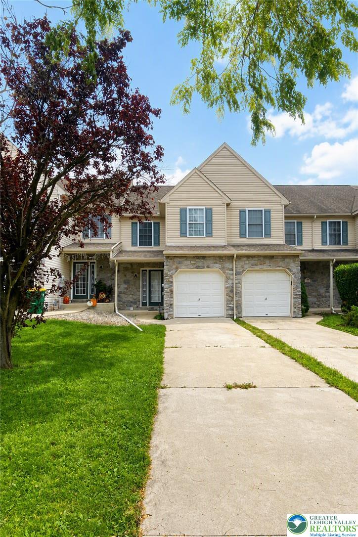 8134 Heritage Drive