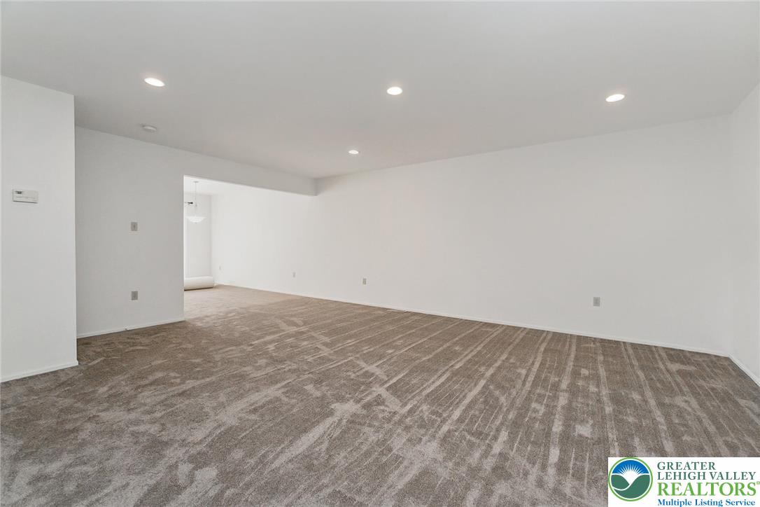 8134 Heritage Drive