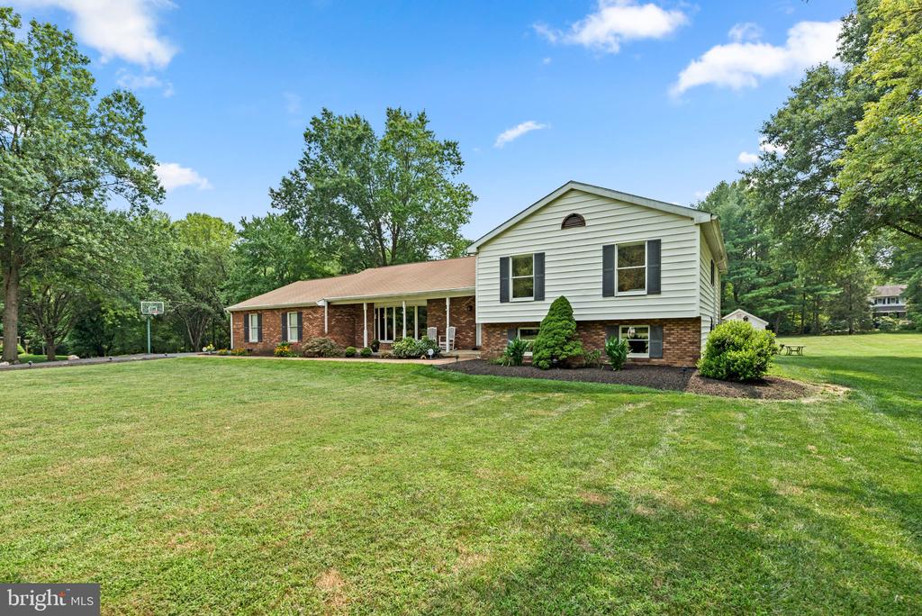1677 Preakness Dr