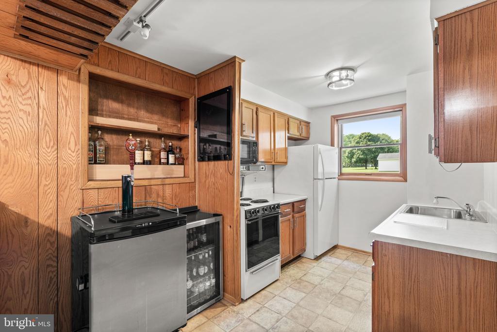 1677 Preakness Dr