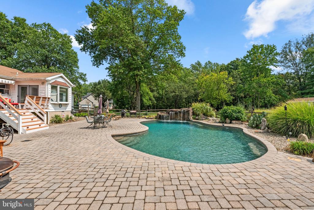 1677 Preakness Dr