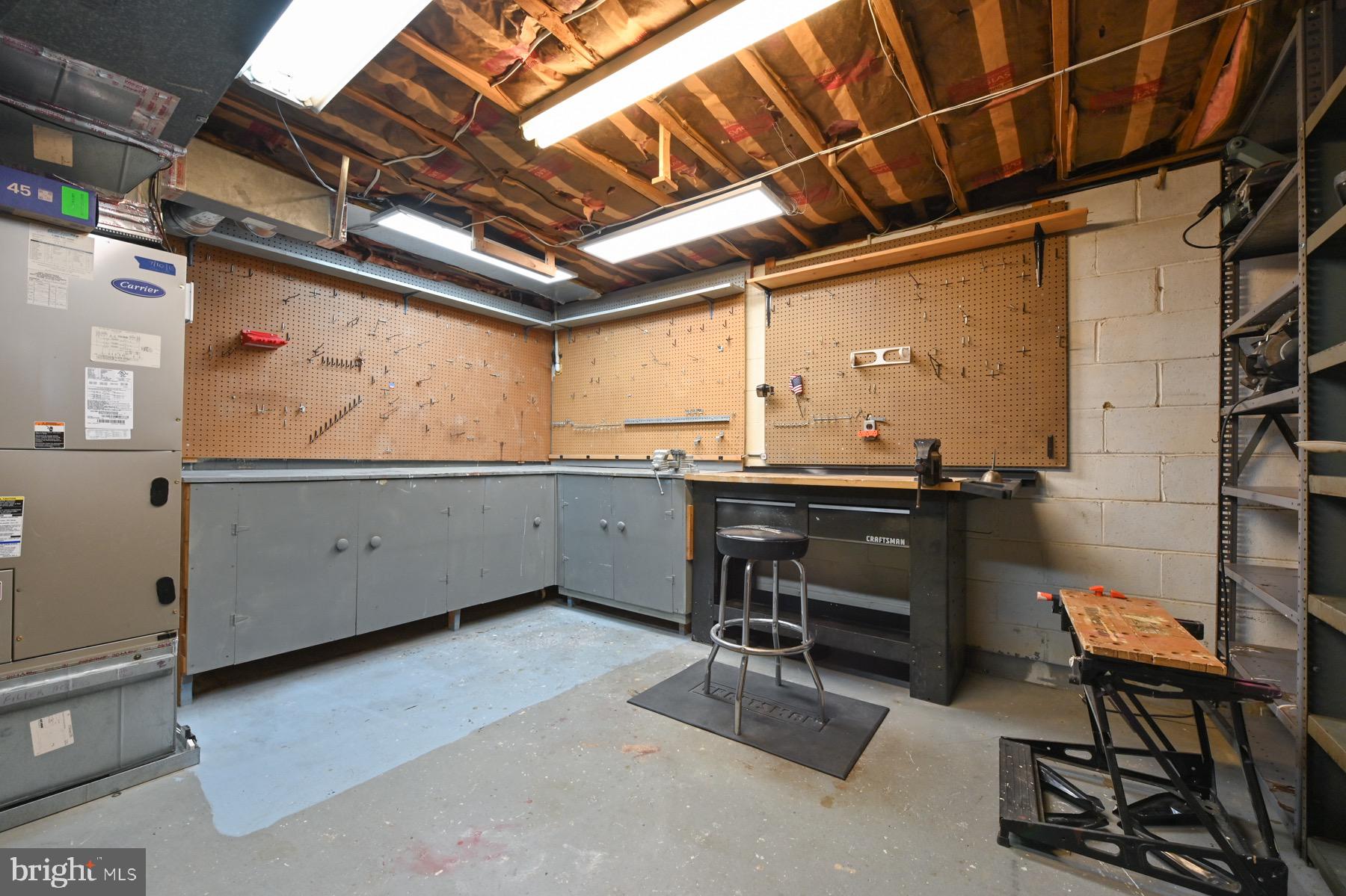 7867 CHESTNUT LEAF ROAD