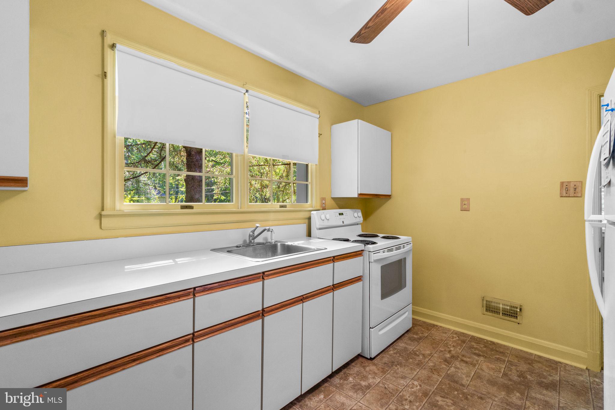 11939 Park Heights Ave