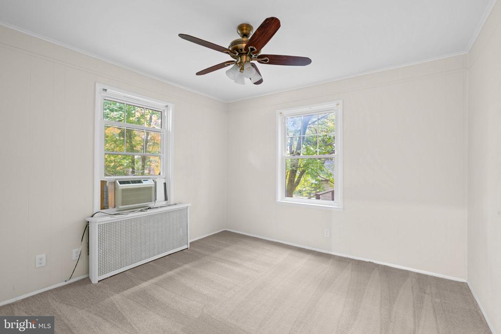 73 Cedar Ave