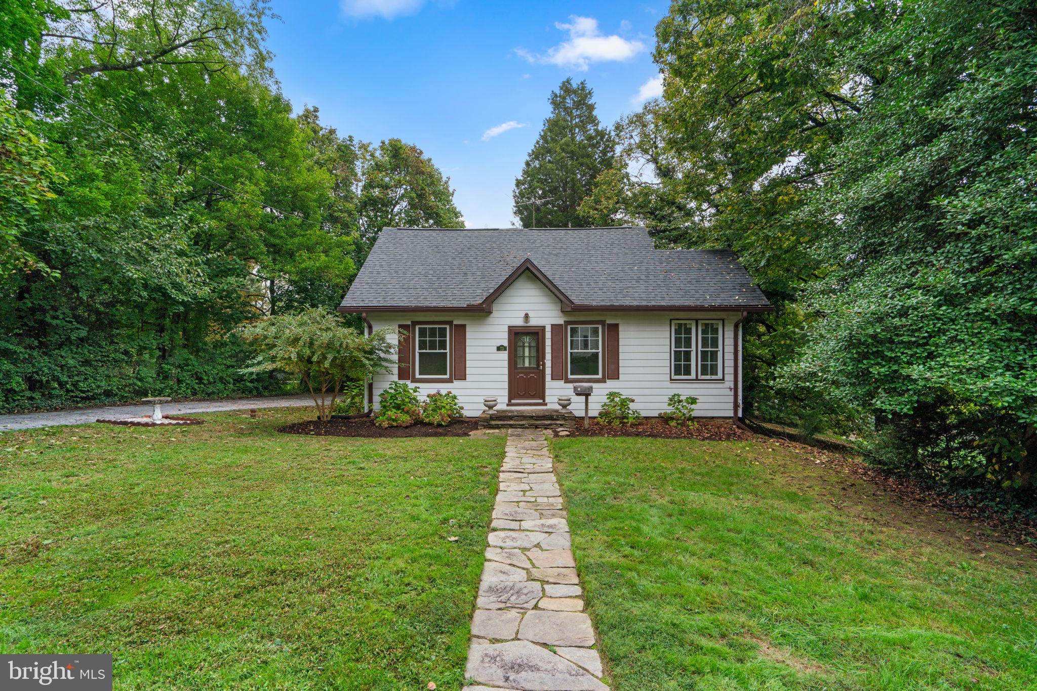 73 Cedar Ave