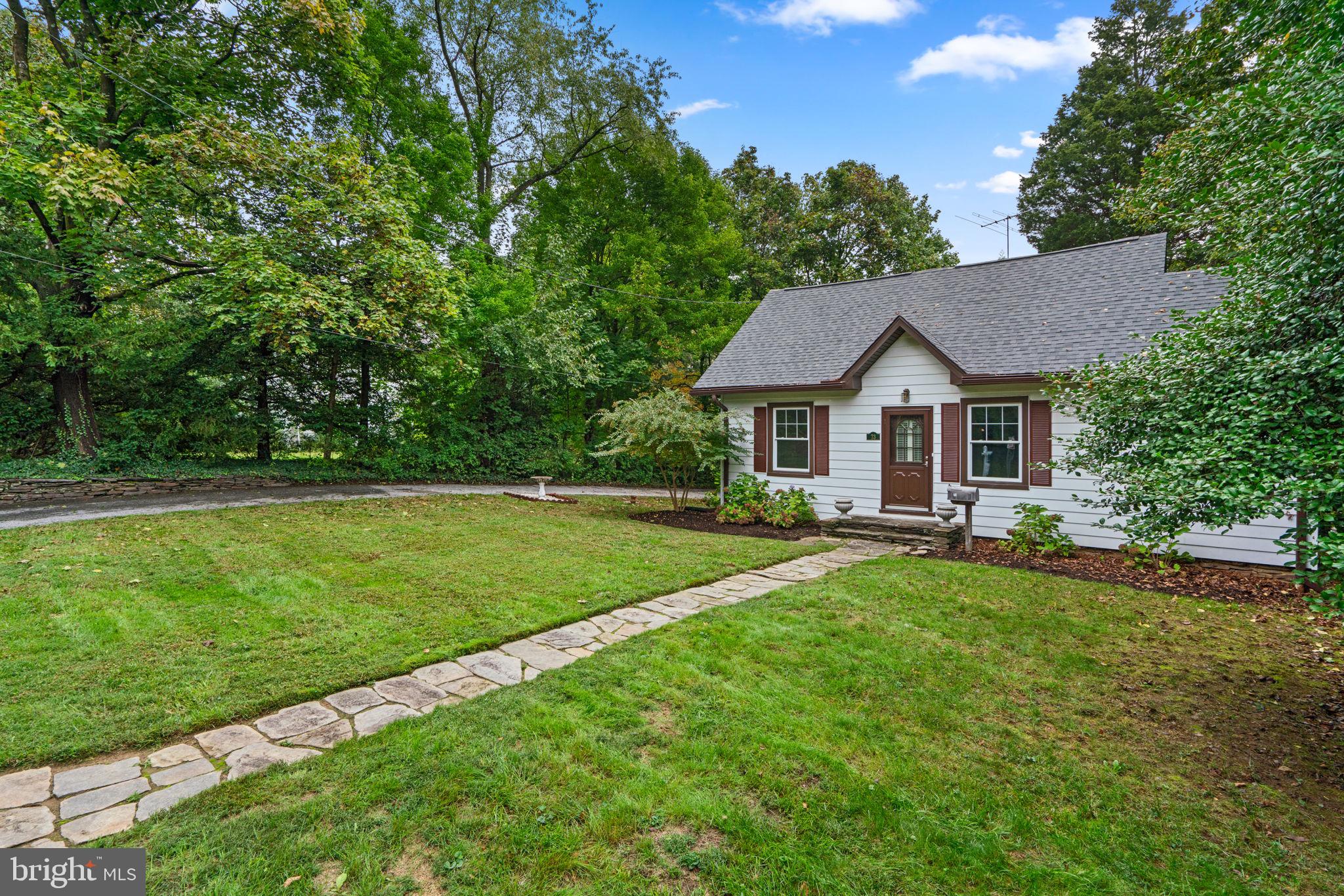 73 Cedar Ave