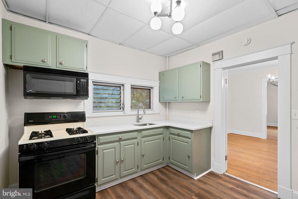 73 Cedar Ave