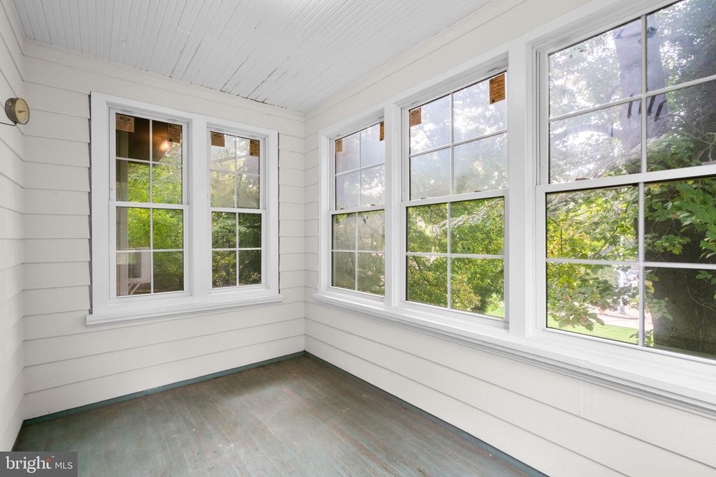 73 Cedar Ave