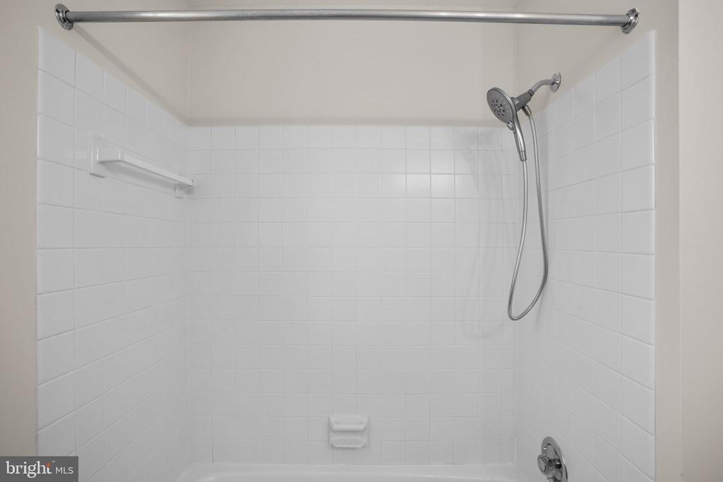 12807 Dulaney Valley Rd
