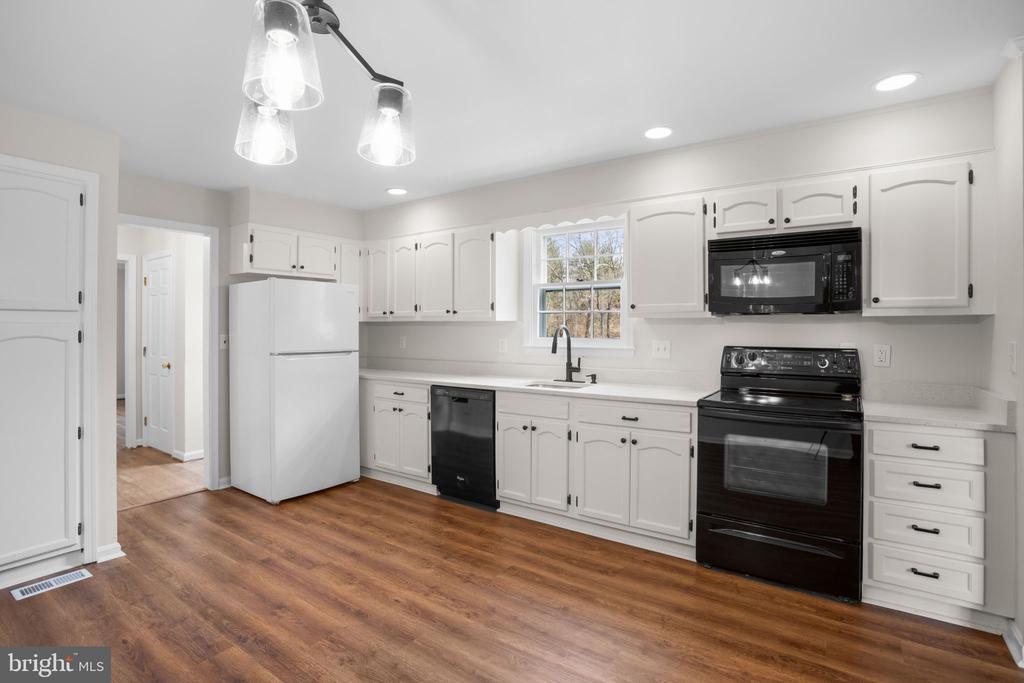 12807 Dulaney Valley Rd
