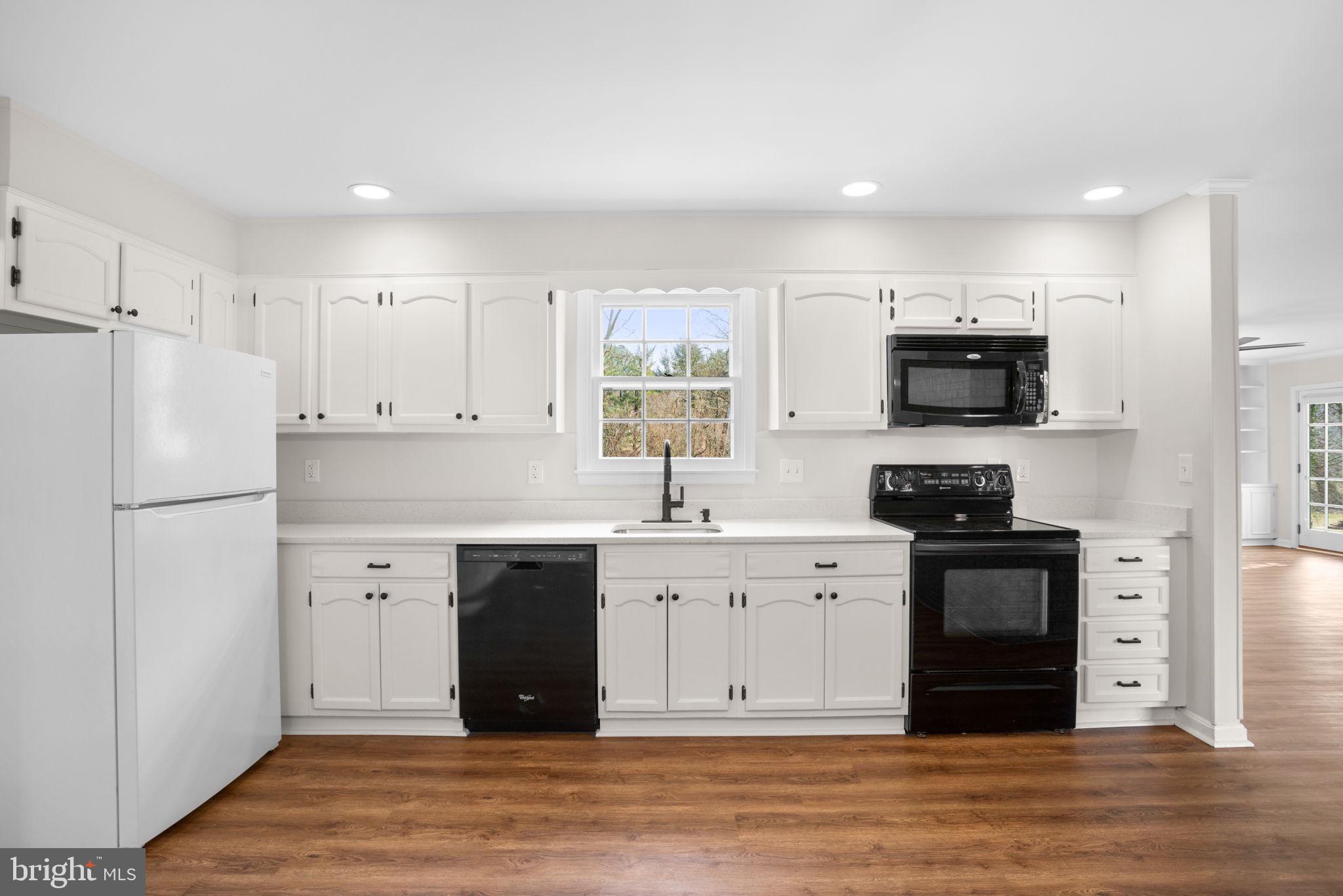 12807 Dulaney Valley Rd