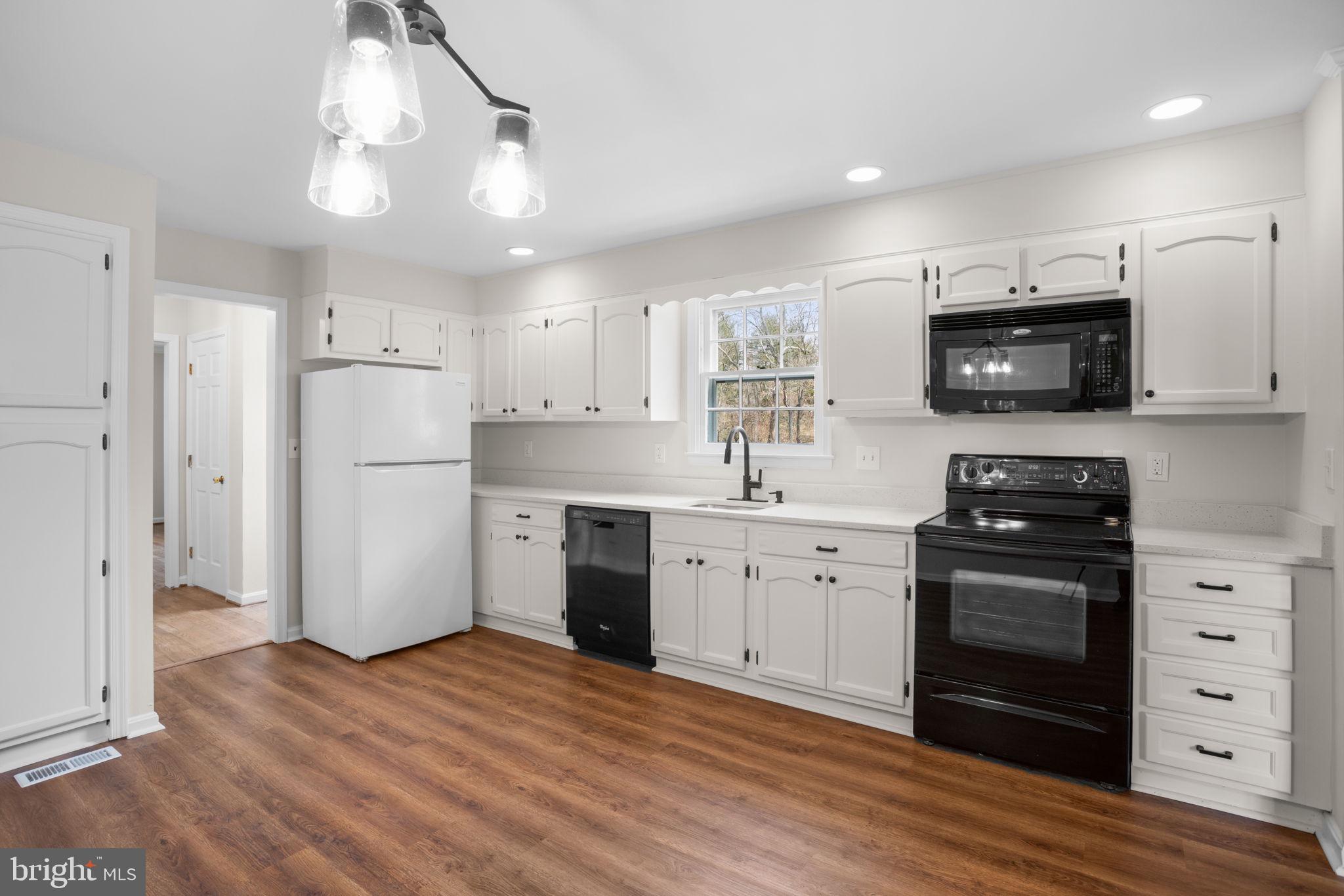 12807 Dulaney Valley Rd