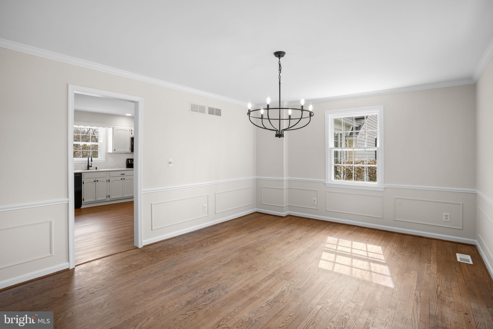 12807 Dulaney Valley Rd