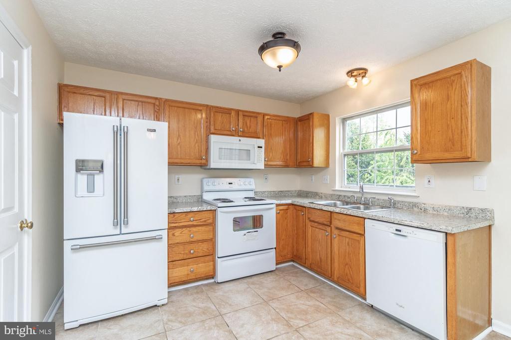 4530 Donatello Sq