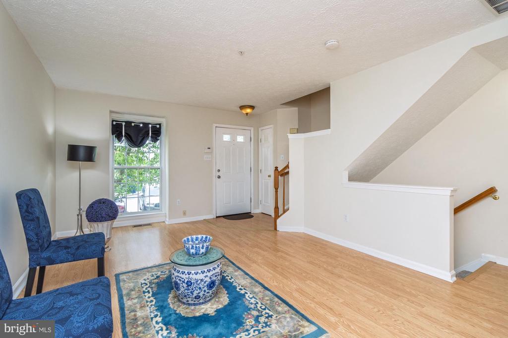 4530 Donatello Sq