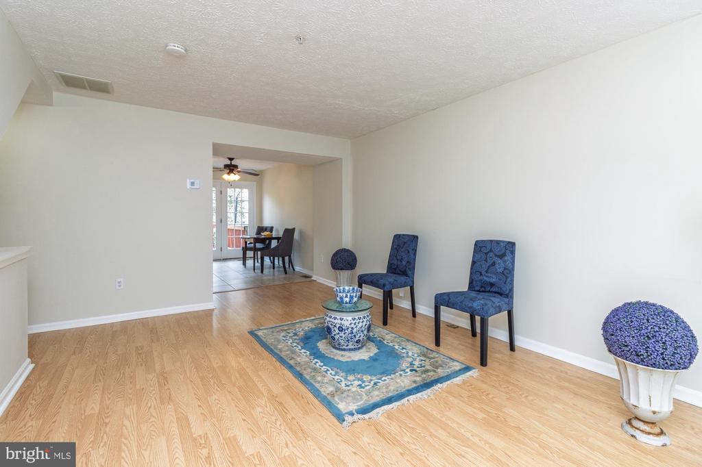 4530 Donatello Sq