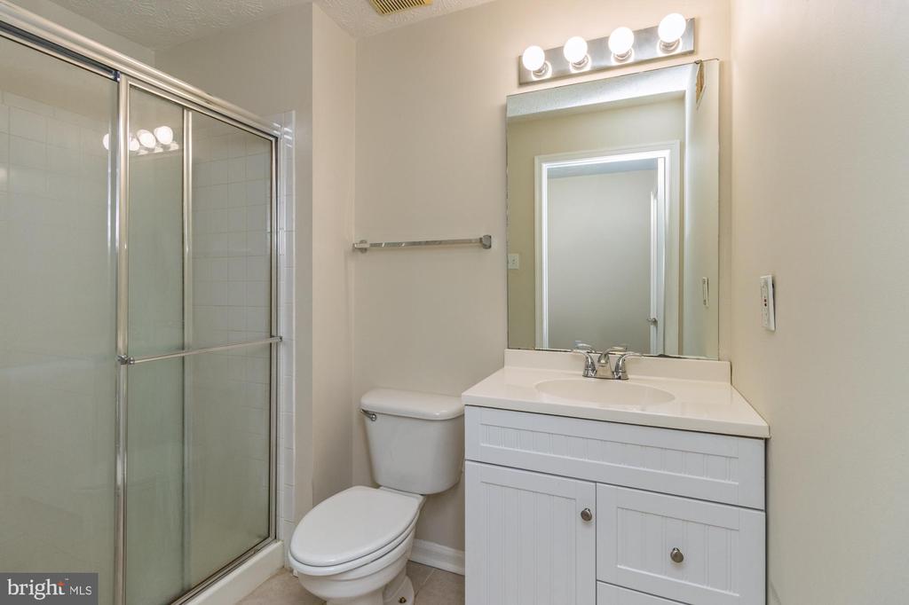4530 Donatello Sq
