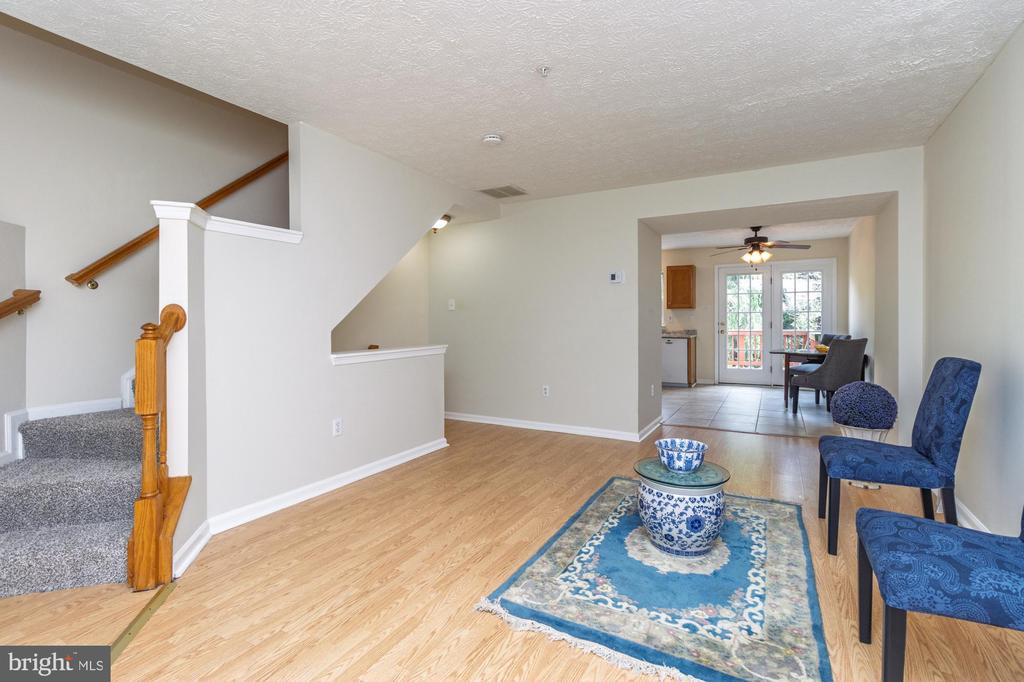4530 Donatello Sq