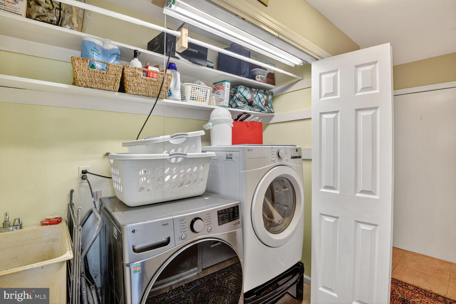 4 HUNTERS HORN COURT