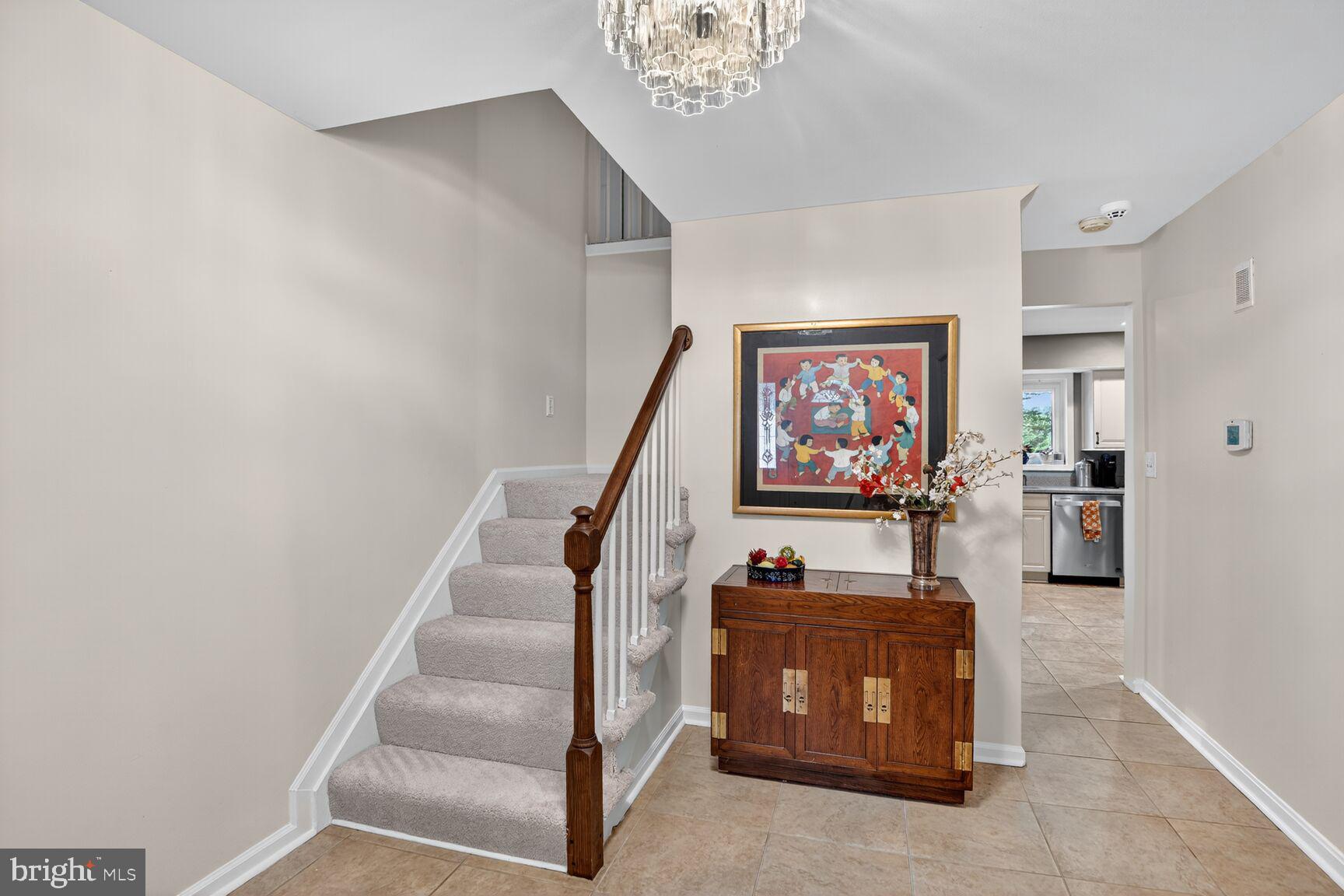 4 HUNTERS HORN COURT