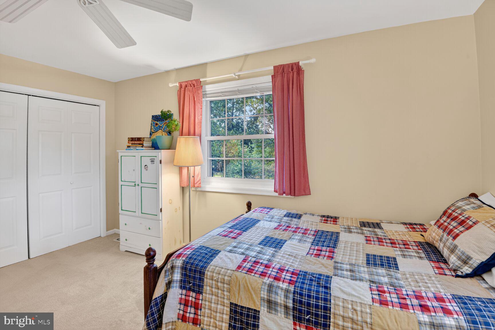 4 HUNTERS HORN COURT