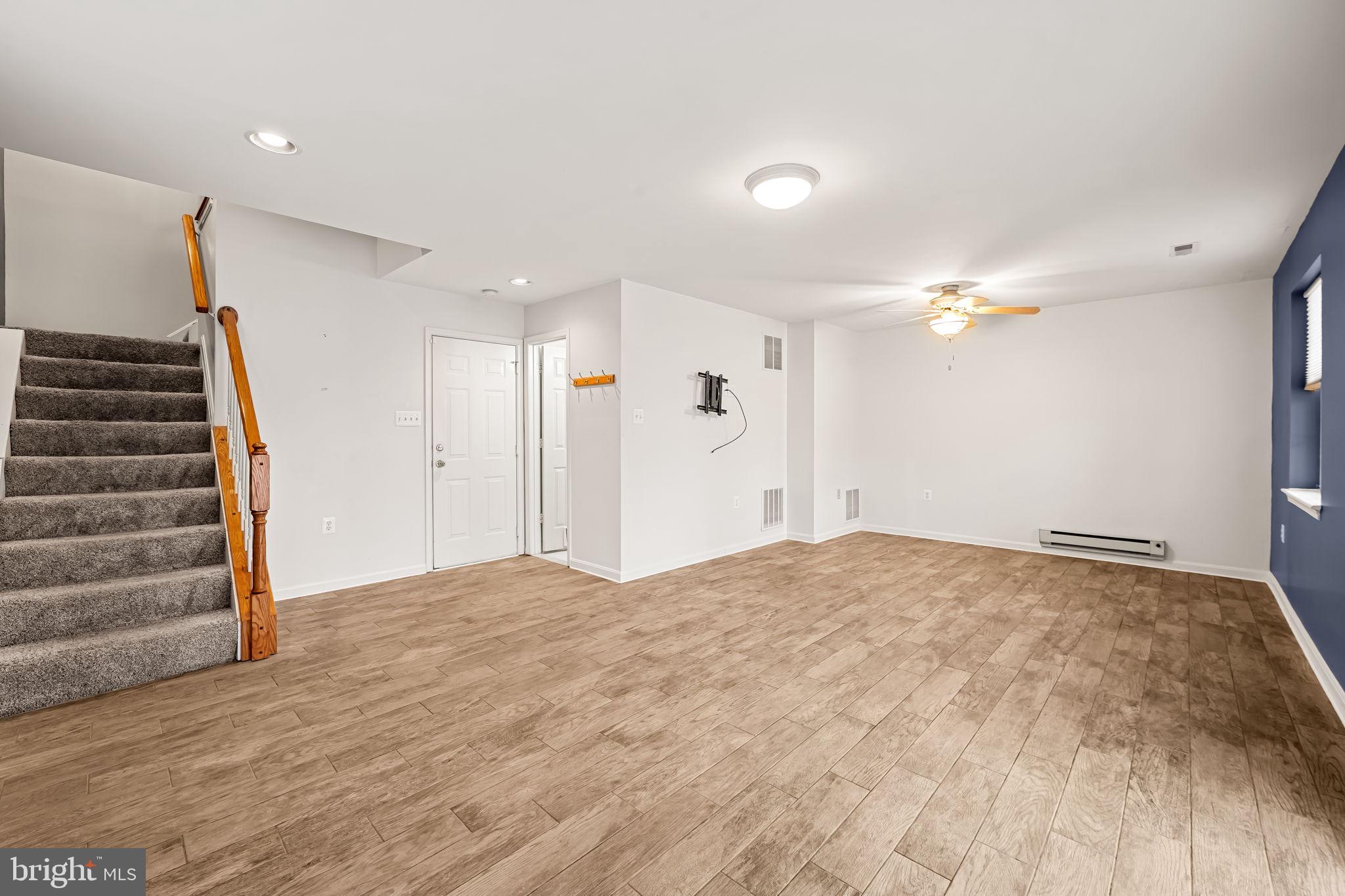12 AUGUSTUS WALLY COURT 6