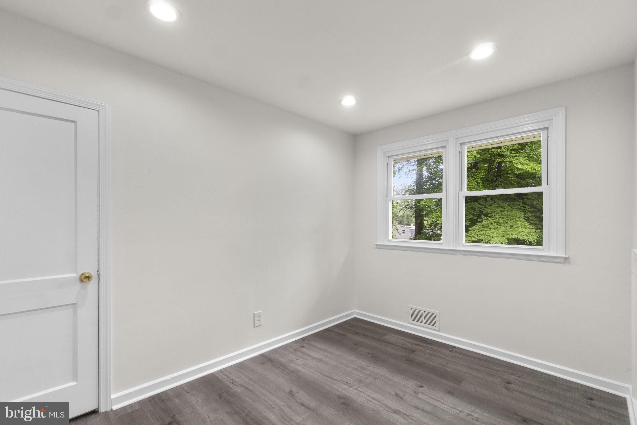3658 CLIFMAR ROAD