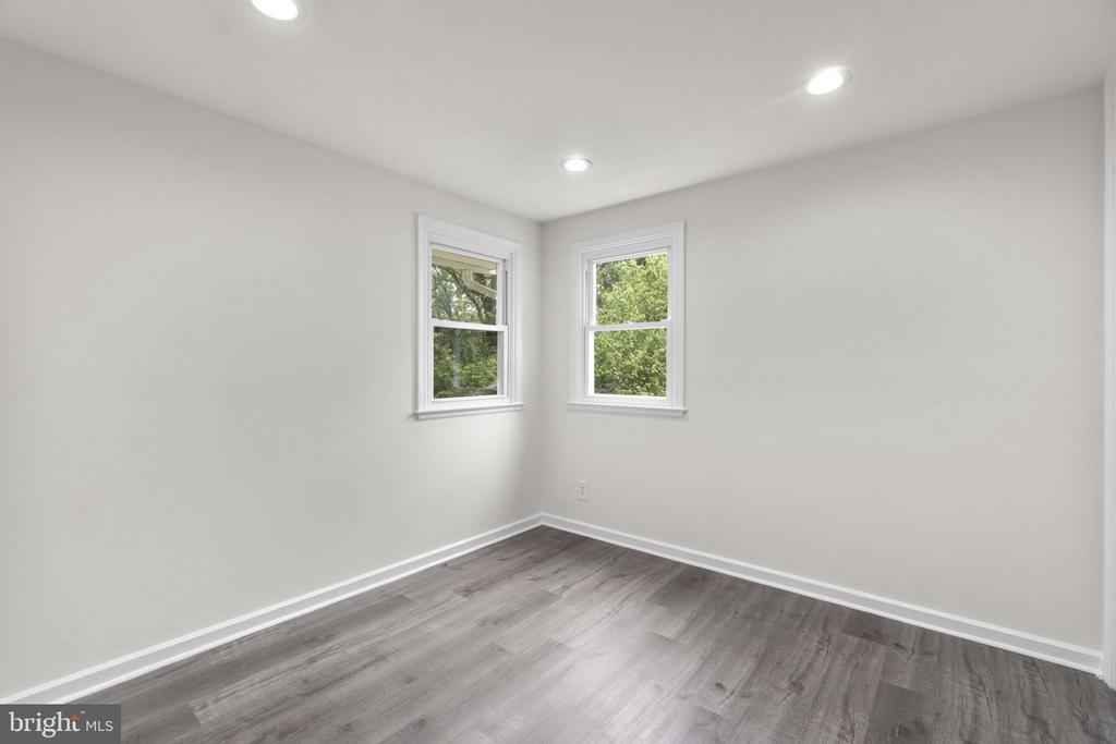 3658 CLIFMAR ROAD