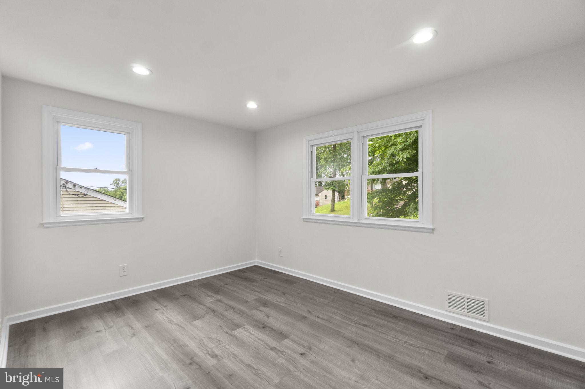 3658 CLIFMAR ROAD