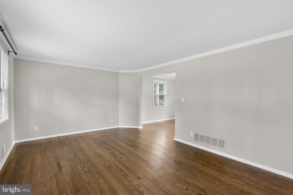 1024 BOSLEY ROAD