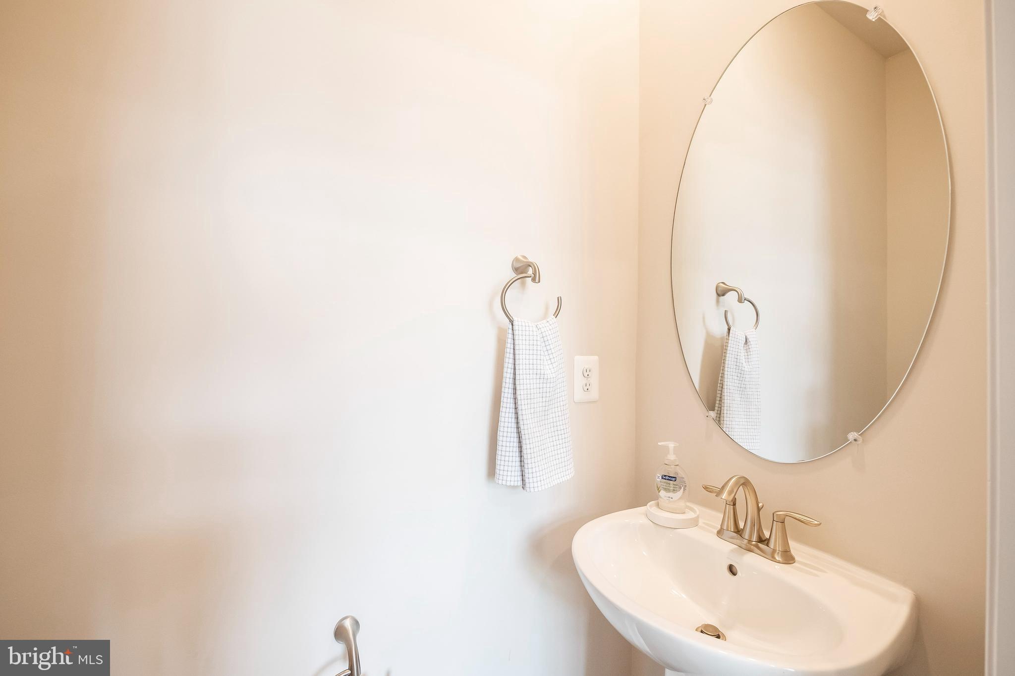 7242 Conley Alley Way