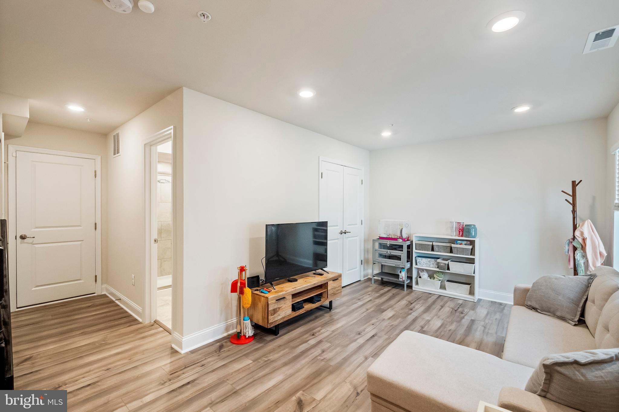 7242 Conley Alley Way