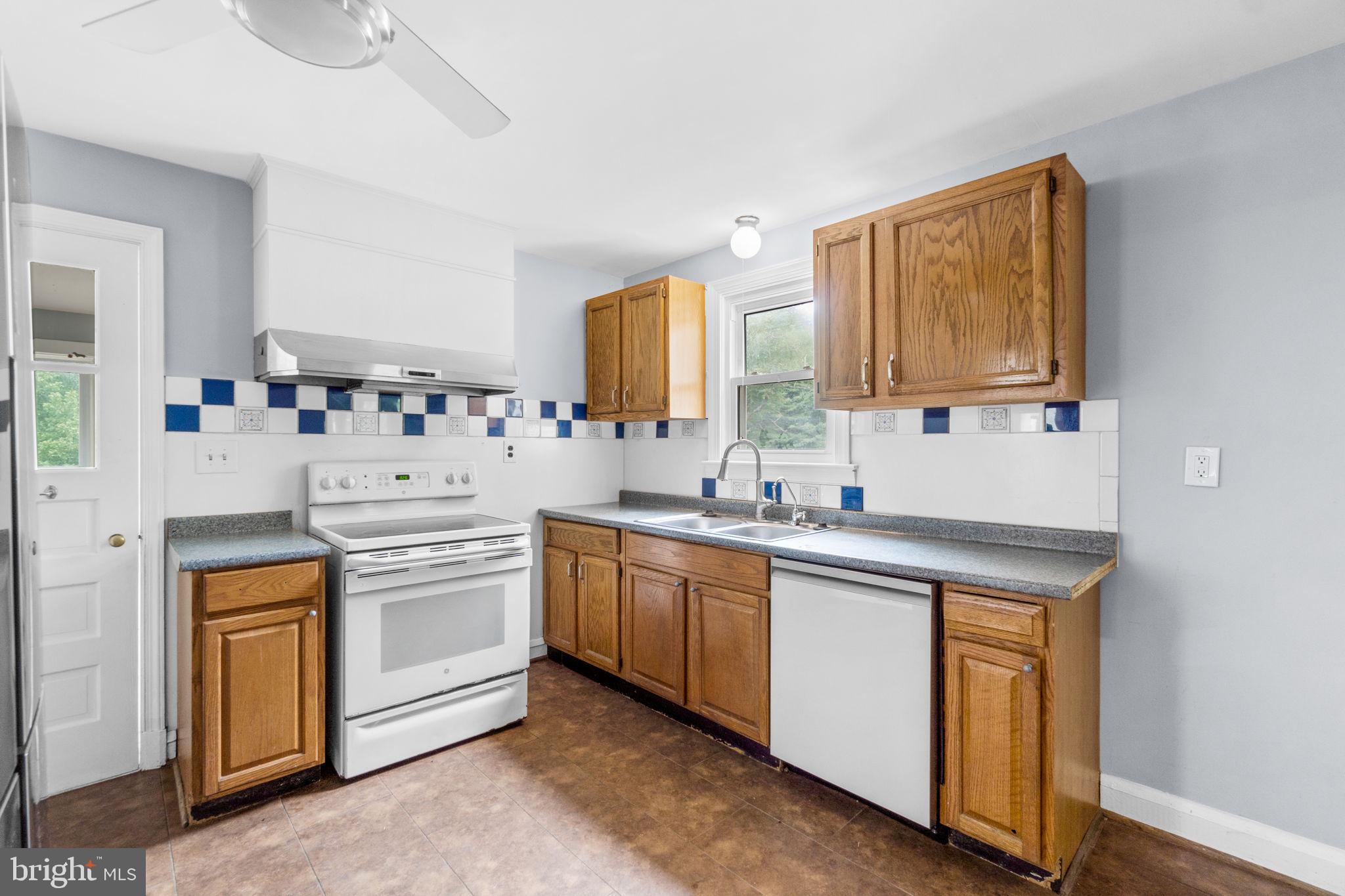 6215 Oakland Mills Rd