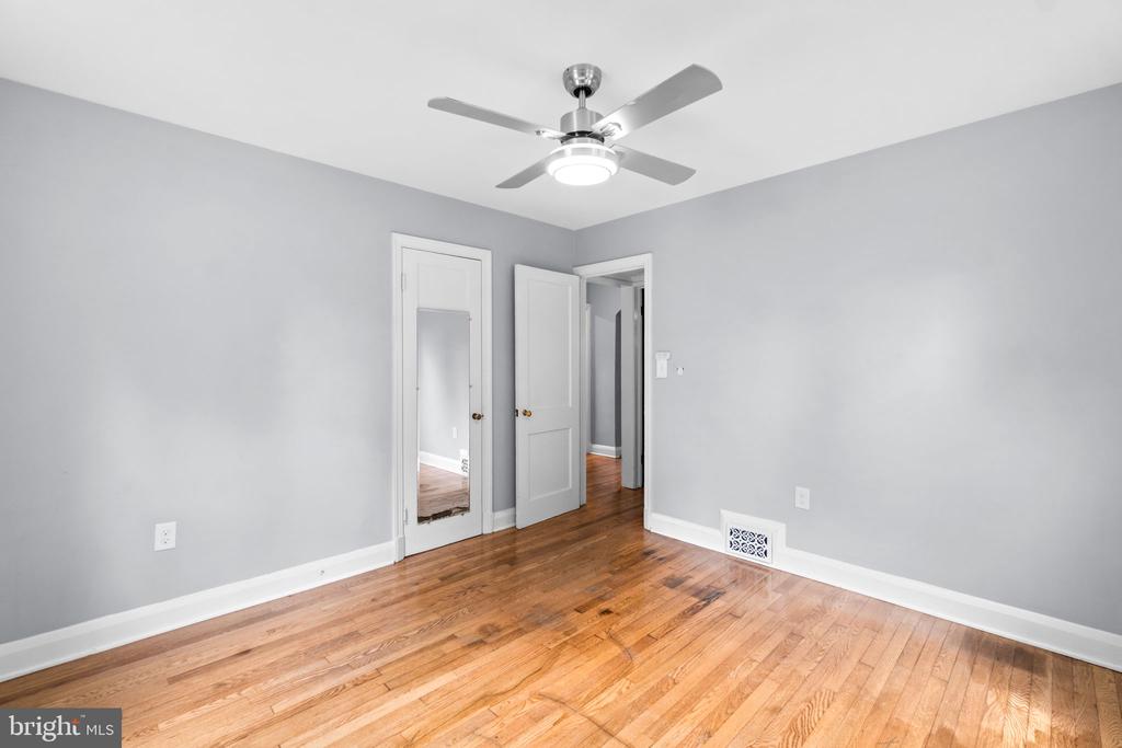 6215 Oakland Mills Rd