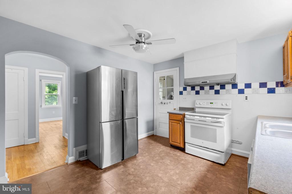 6215 Oakland Mills Rd