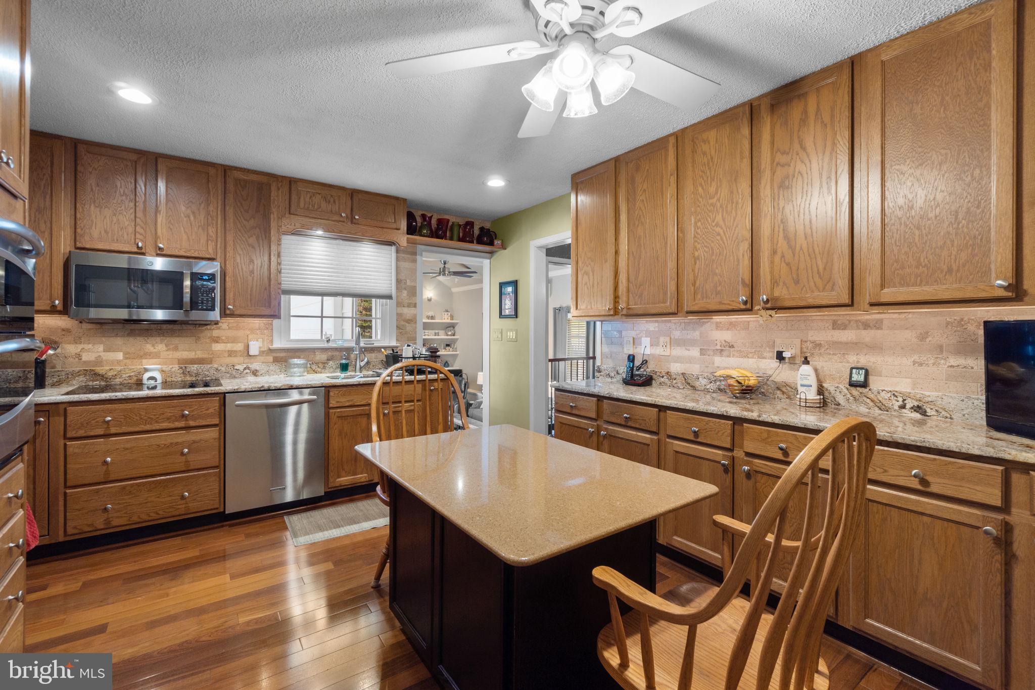 612 Lynn Way