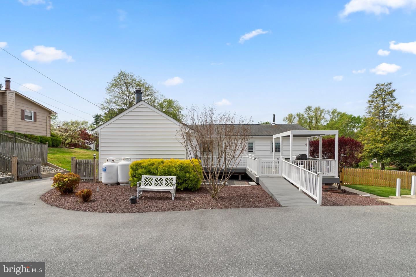 612 Lynn Way