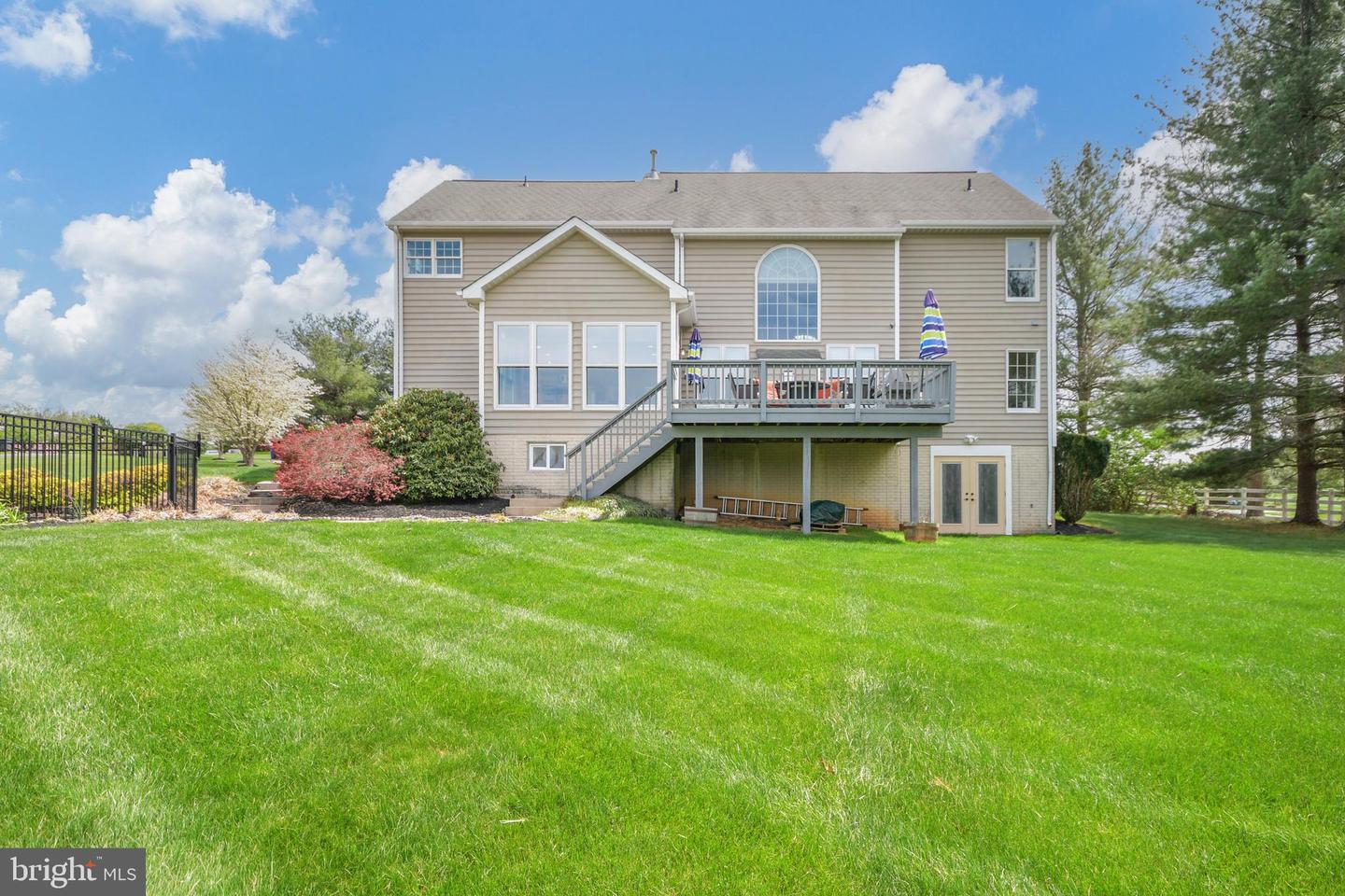 3421 Tuckaway Dr