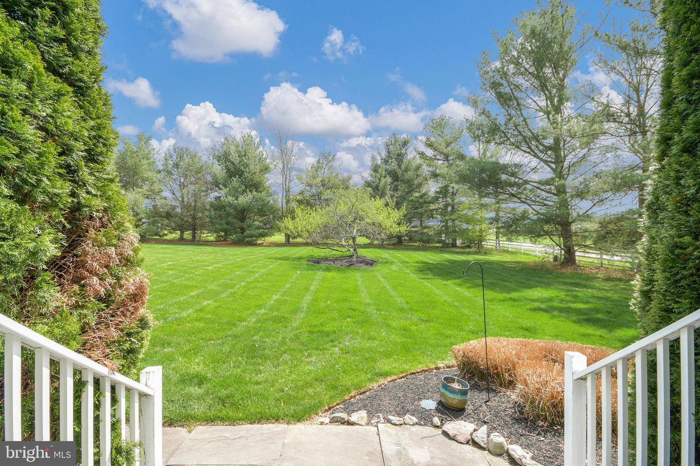 3421 Tuckaway Dr