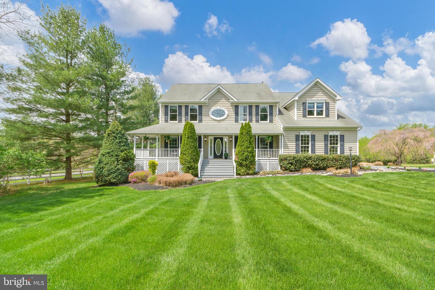 3421 Tuckaway Dr