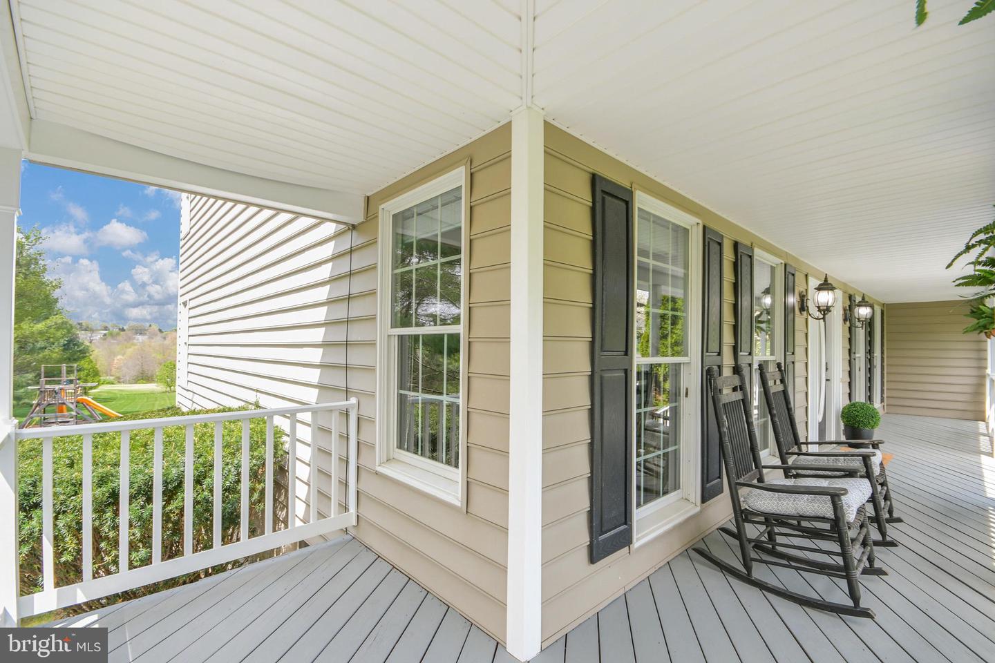 3421 Tuckaway Dr
