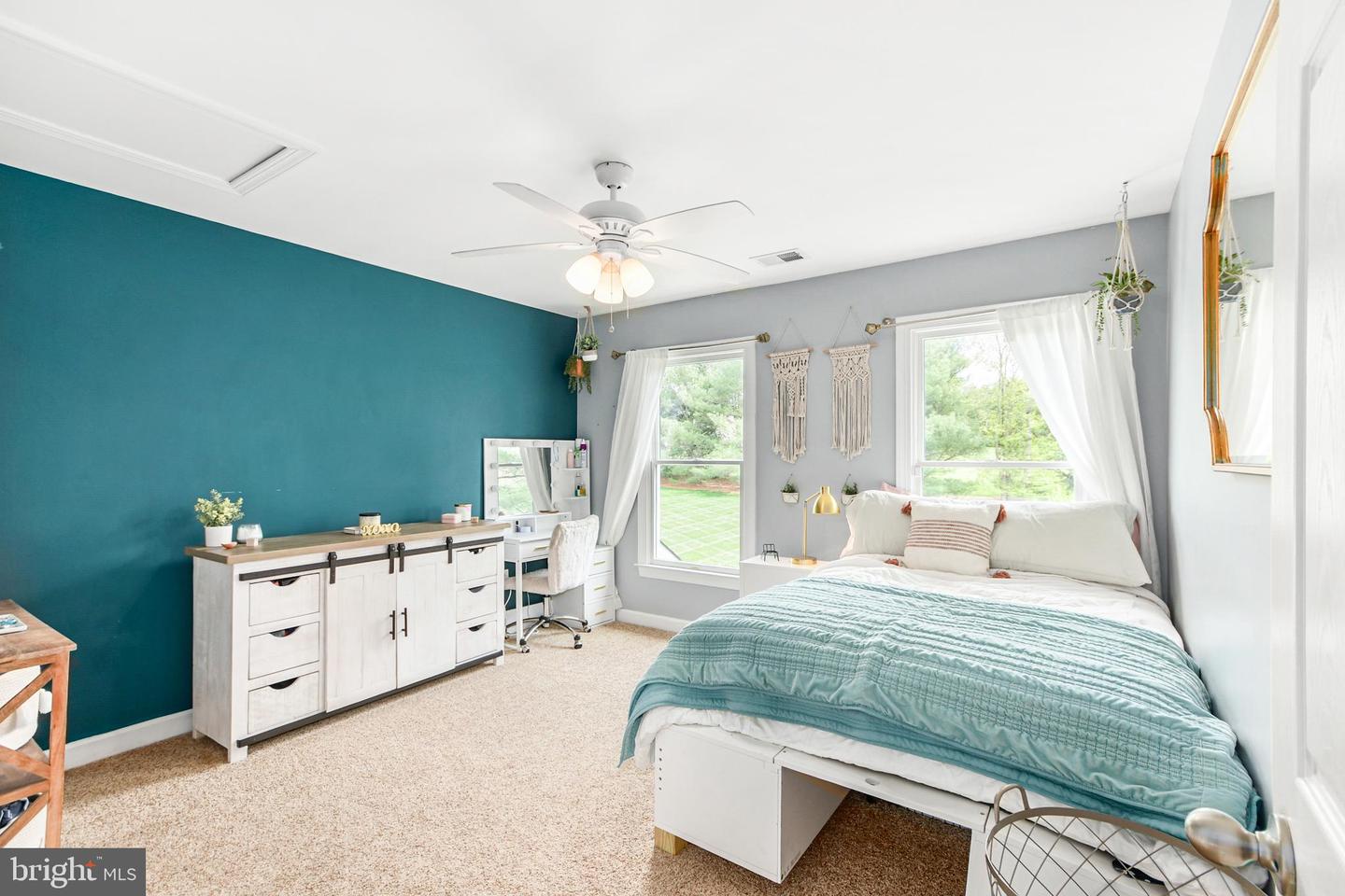 3421 Tuckaway Dr