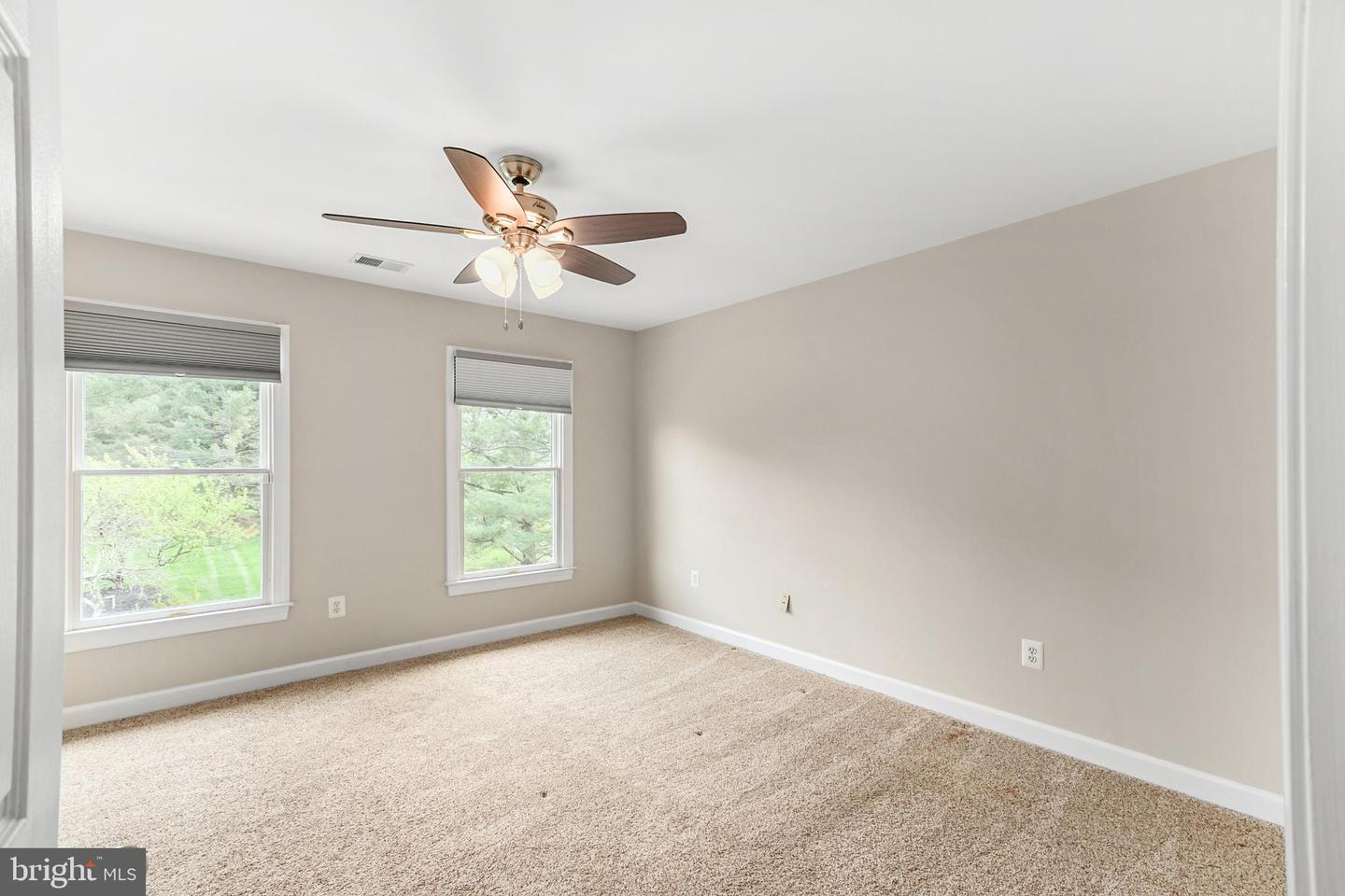 3421 Tuckaway Dr