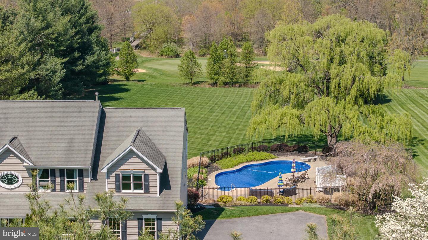 3421 Tuckaway Dr