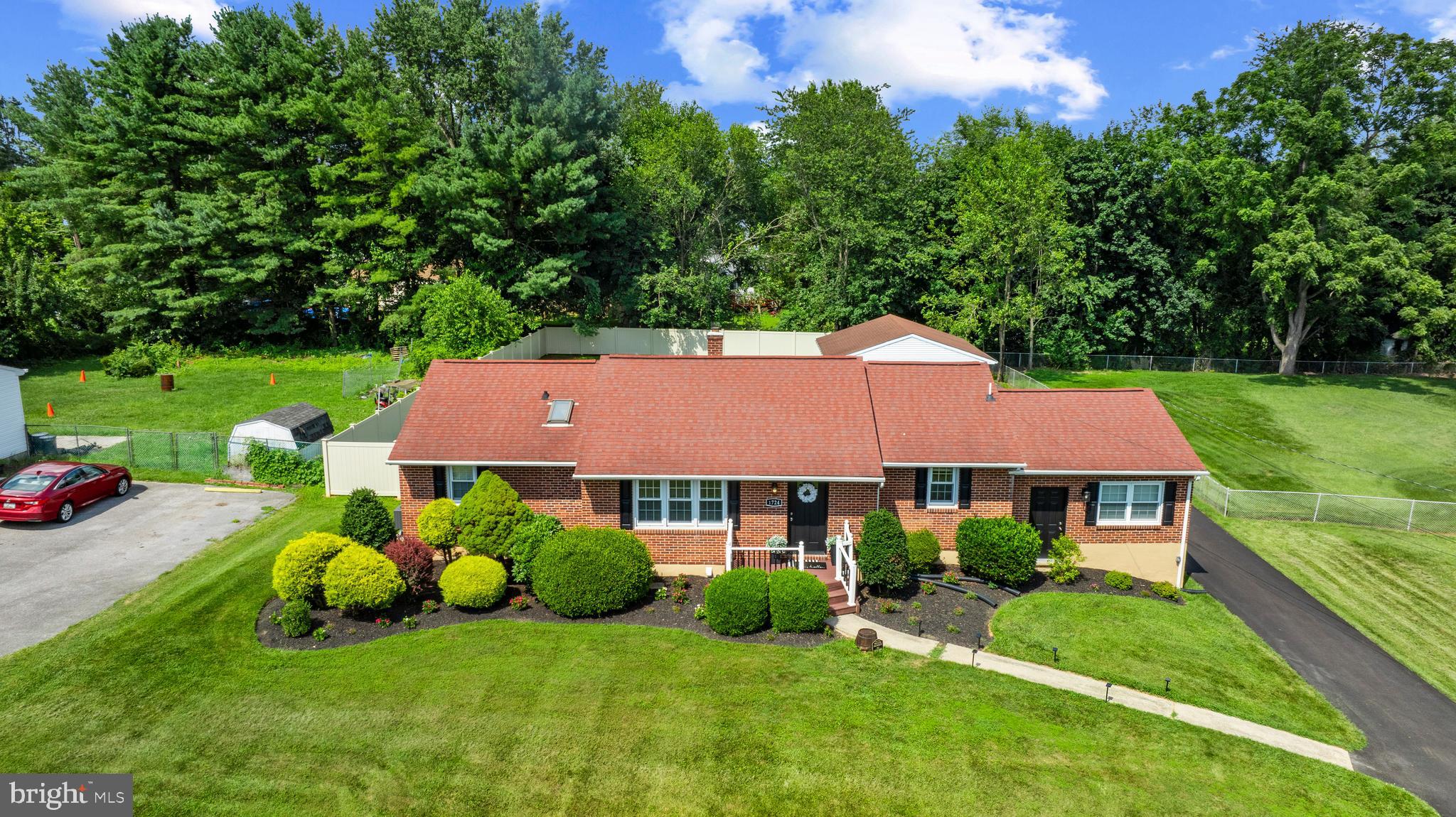 1724 Deer Park Rd