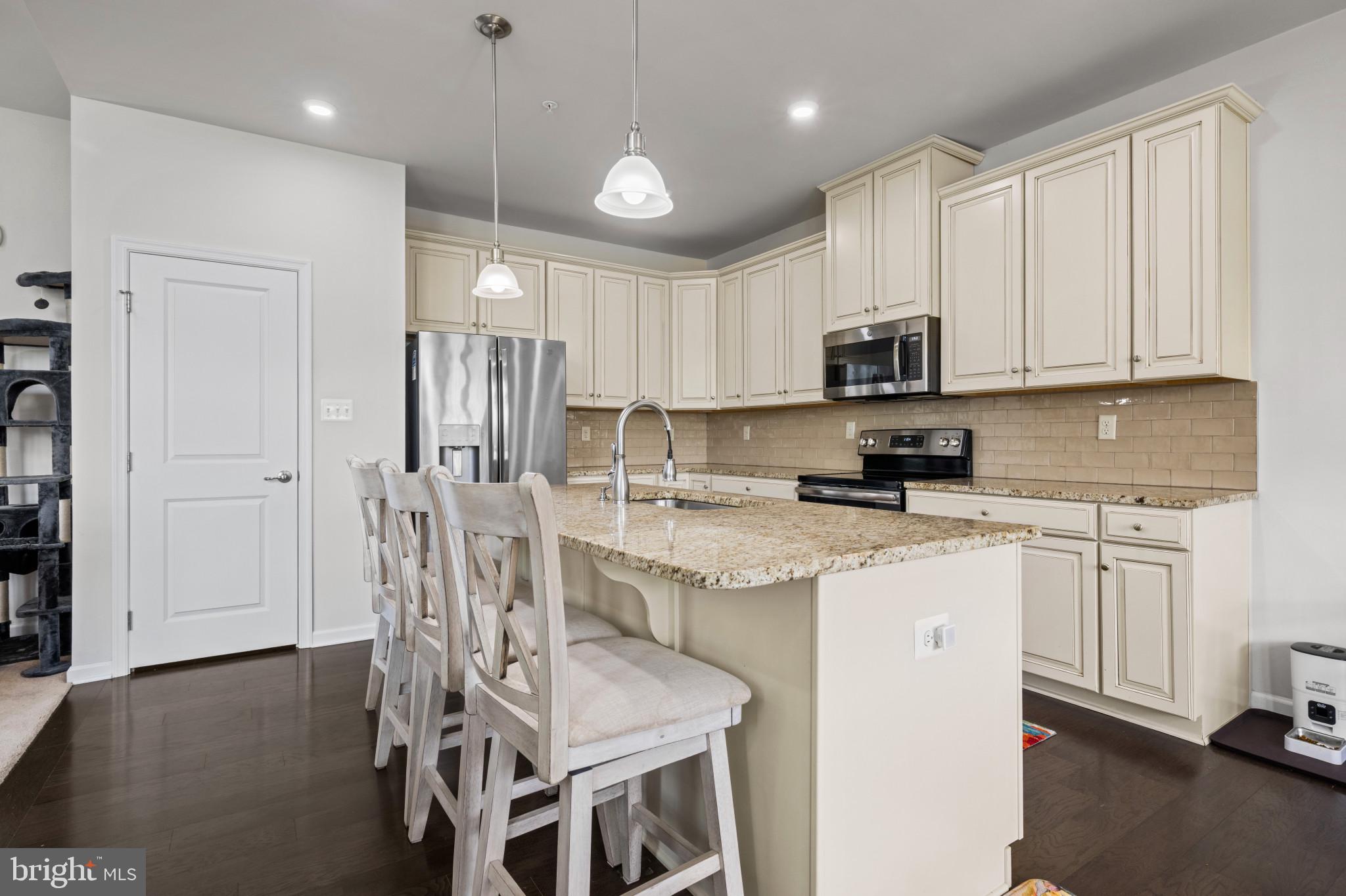 272 MEADOW CREEK DRIVE